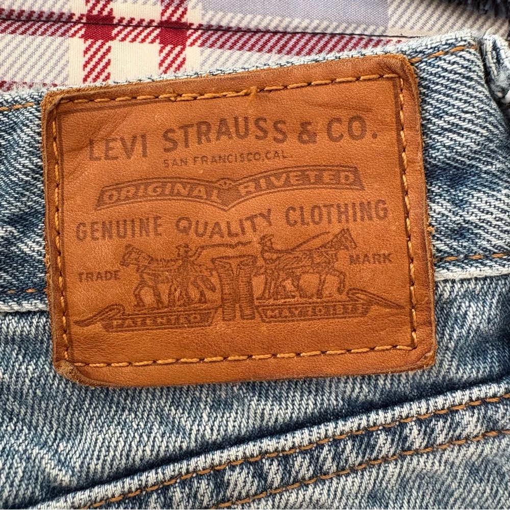 Levi’s Wedgie Jeans - Picture 5 of 8